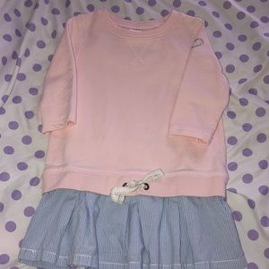 Pink sweatshirt with blue/white strip Ruffle